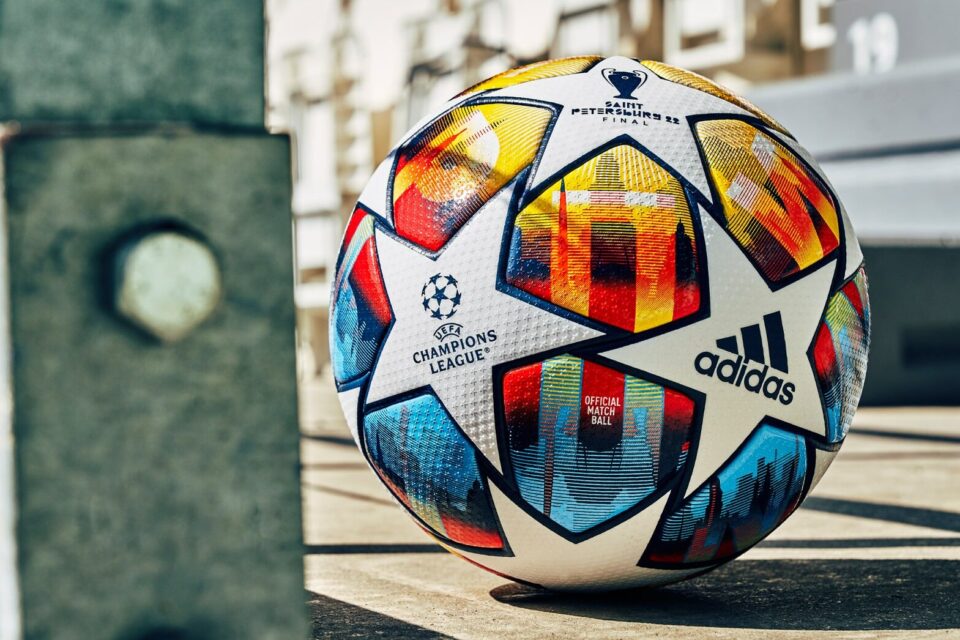 Bola da Liga dos Campeões 21/22