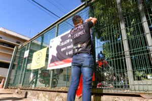 Um ato contra o racismo pede Justiça pelas mortes de quatro homens em Cavalcante, em uma ação da Polícia Militar (PM). (Foto: Jucimar de Sousa/Mais Goiás)