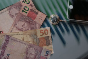 Dívida Pública sobe 0,65% em março e ultrapassa R$ 6,6 trilhões