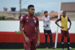 Pablo Dyego em treinamento pelo Atlético Goianiense