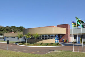 TCE-GO multa em 17 mil ex-presidente de OS que atua em hospitais de Goiás