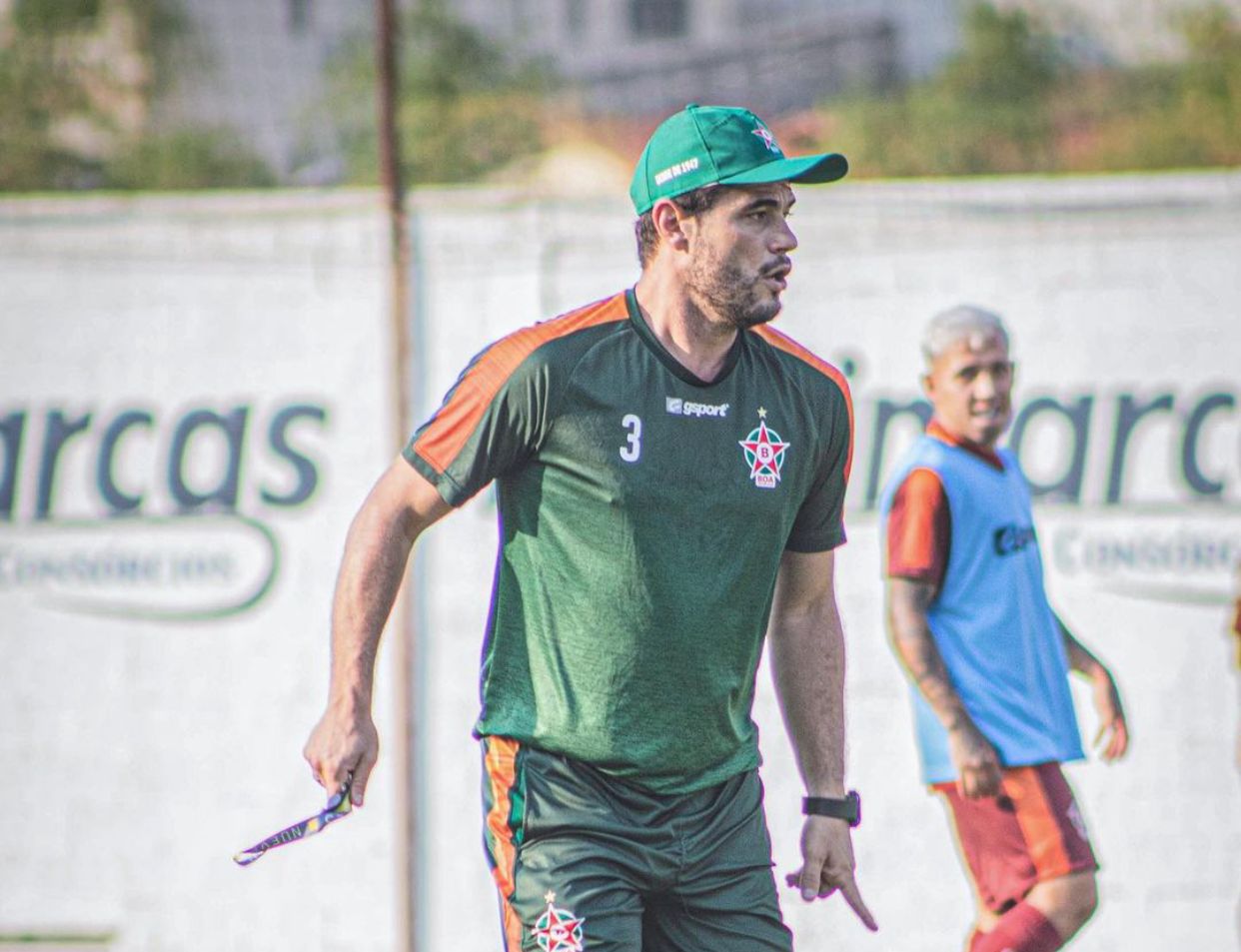 Ariel Mamede durante passagem no Boa Esporte