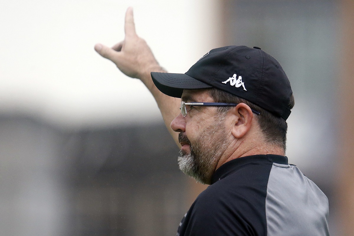 Enderson Moreira dirigiu o Botafogo por 31 jogos. Foto: Vítor Silva - Botafogo