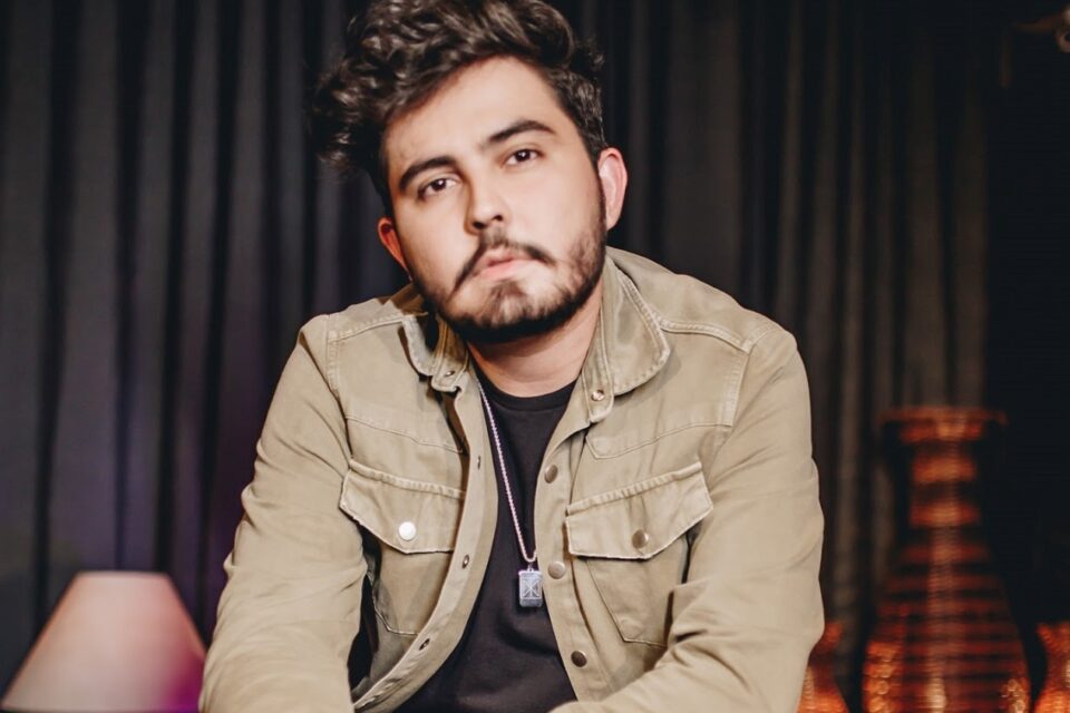 Cantor Manso se apresenta em Goiânia nesta sexta