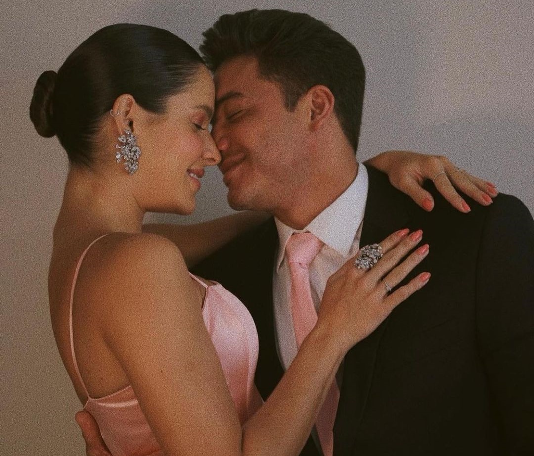 Wesley Safadão dá carro de R$ 1 milhão para esposa: te amo muito