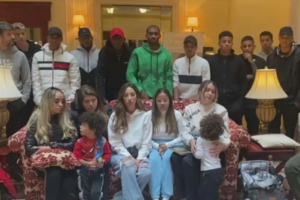 Maioria é do clube Shakhtar Donetsk. Jogadores de futebol do Brasil que estão na Ucrânia pedem ajuda para deixar Kiev