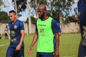 Derli e Renato Alves na Aparecidense