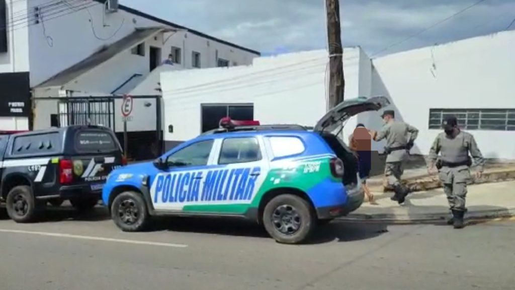 Filho tenta colocar fogo na mãe idosa em Catalão