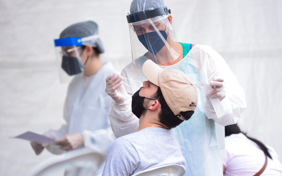 A testagem realizada em hospitais públicos estaduais identificou mais de 28 mil pessoas com Covid em Goiás, no período de 12 dias. (Foto: Jucimar de Sousa)