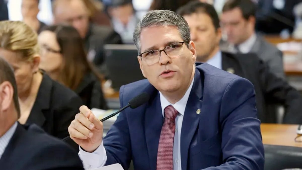 Do PSD, Francisco Jr. diz que apoiará Mabel em Goiânia e que Vanderlan é quem "destoa"