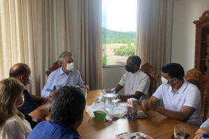 Caiado discute com reitor da basílica do Pai Eterno a romaria de Trindade em 2022