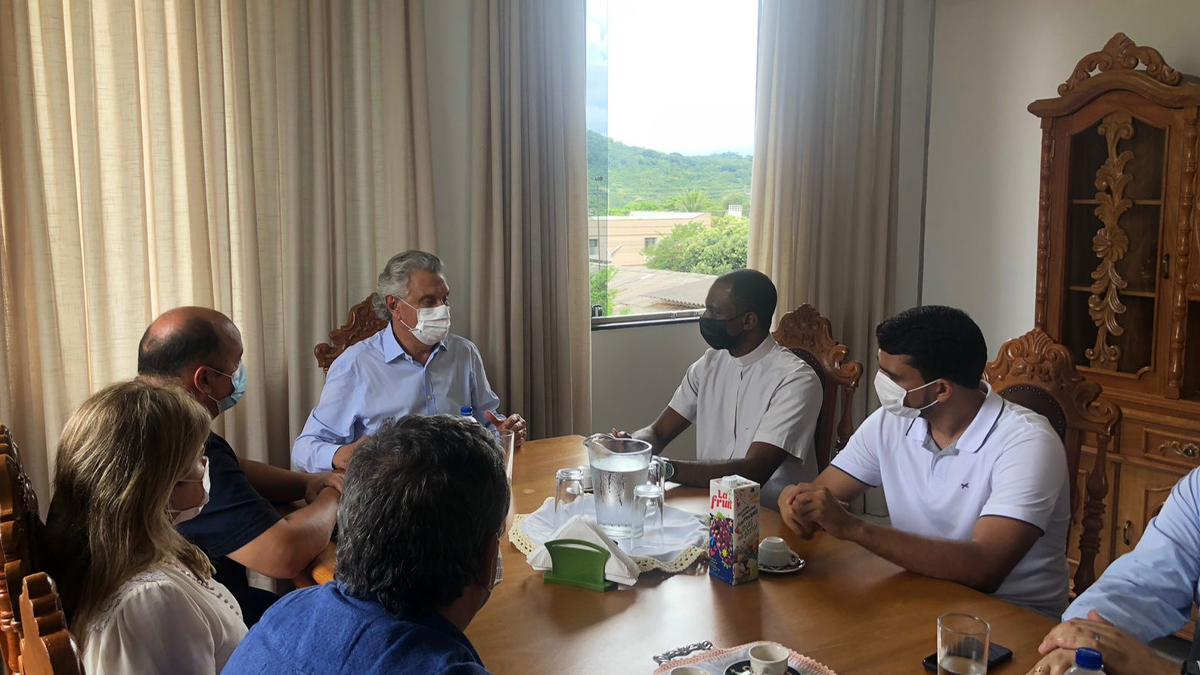 Caiado discute com reitor da basílica do Pai Eterno a romaria de Trindade em 2022