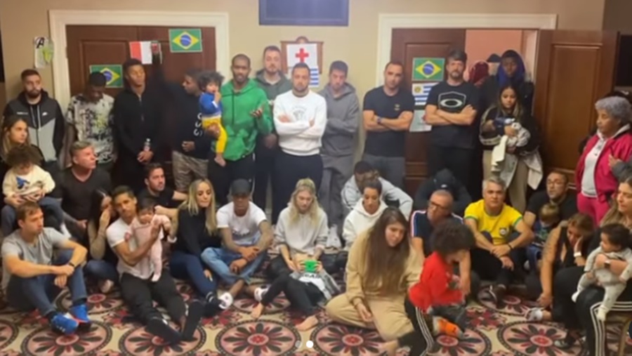 Atletas brasileiros e familiares na Ucrânia