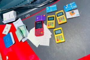 Dupla tenta aplicar golpe em idoso dentro de agência bancária e é presa, em Aparecida