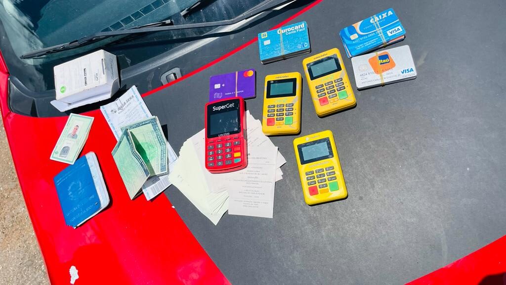 Dupla tenta aplicar golpe em idoso dentro de agência bancária e é presa, em Aparecida