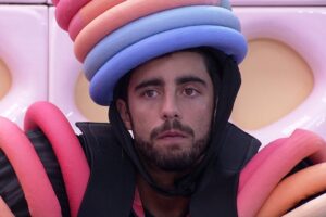 Cintia Dicker afirma que recebe muitas perguntas de fãs sobre o assunto. Esposa de Pedro Scooby diz que ele não fuma maconha: 'É assim mesmo'