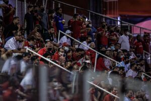 Torcida do Vila Nova no OBA