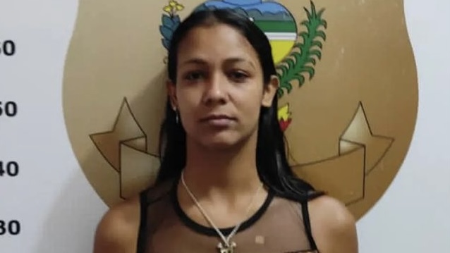 A Polícia Civil prendeu uma mulher e dois adolescentes que são suspeitos de matarem João Adilson da Silva. O corpo da vítima foi encontrado no último dia 11 fevereiro, abandonado às margens de uma rua no bairro Portal do Sol, na cidade de Rio Verde.