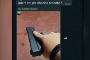 Adolescente é apreendido após enviar foto de arma em grupo da escola e prometer chacina (Foto: Divulgação – PM)