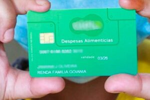 Prefeitura entrega nova leva de cartões do Renda Família + Mulher em Goiânia