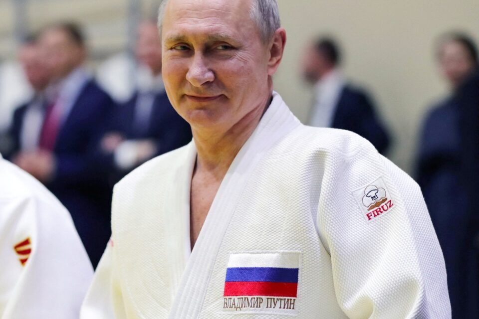 Putin é 8º dan de judô
