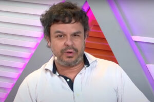 Ex-BBB Adrilles Jorge é demitido da Jovem Pan após saudação nazista. Comentarista falava sobre o caso Monark e fez gesto similar ao de Hitler