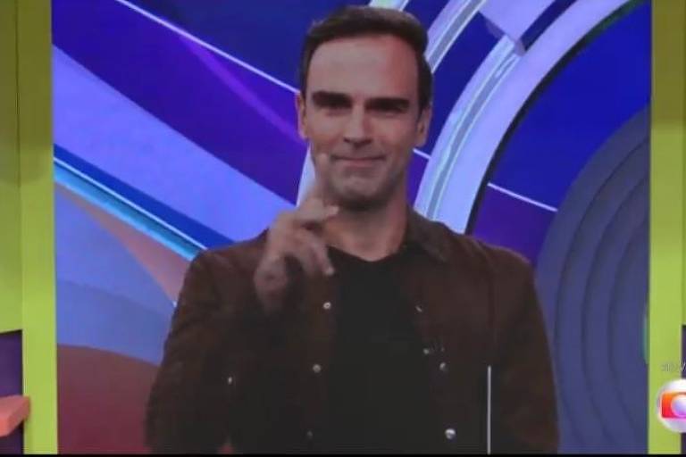 Apresentador usou a língua de sinais para se comunicar com Jessilane. BBB 22: Presidente da Associação dos Surdos fala sobre Tadeu Schmidt