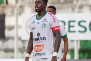 Gustavo Vintecinco, no Maringa