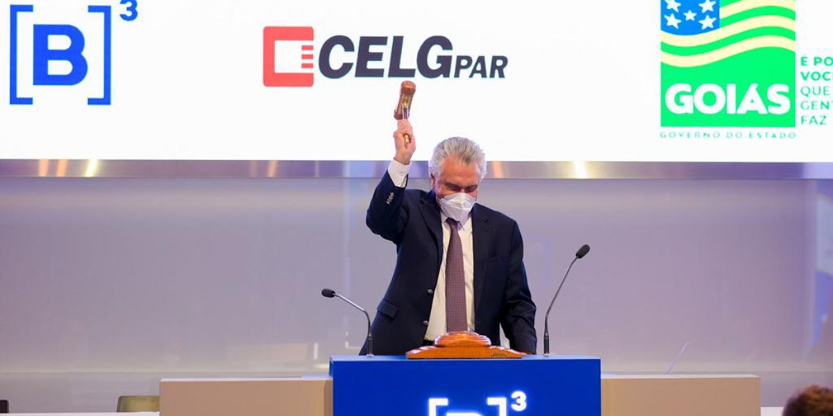 Governador assina contrato de venda da Celg T