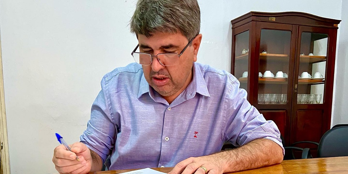 Justiça concede liminar e prefeito de Silvânia reassume prefeitura