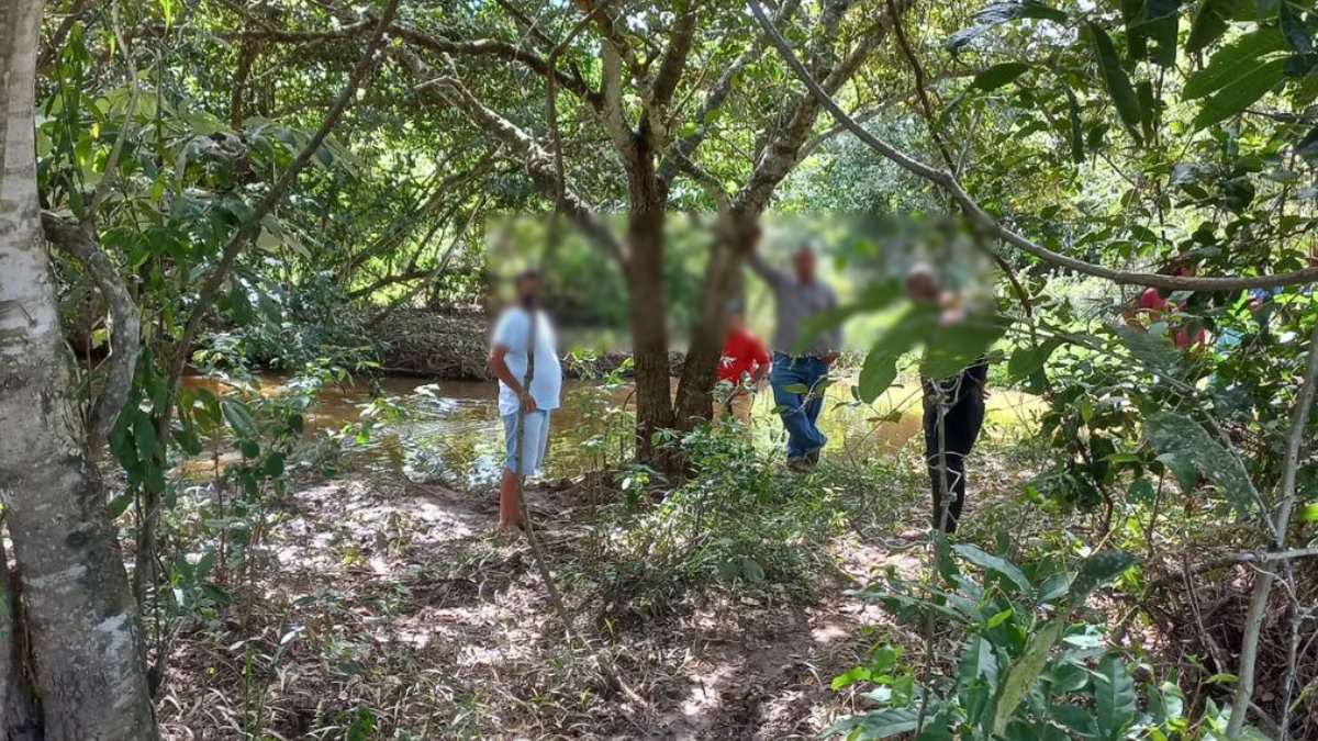 O Corpo de Bombeiros encontrou o corpo de Silvio Martins da Silva, de 35 anos, nesta terça-feira (15). O homem morreu afogado depois de tentar atravessar o Rio Sapezal a nado, em Firminópolis. Um amigo da vítima estava com ele no momento da fatalidade e informou que os dois estavam embriagados.