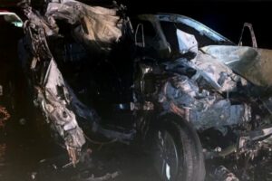 A Polícia Civil indiciou o motorista de um carro e o condutor de um caminhão por homicídio culposo, após os dois veículos se envolverem em um acidente matou um homem. O caso aconteceu em outubro de 2021, na GO-427 em uma via sentido Itaguaru-Jaraguá.