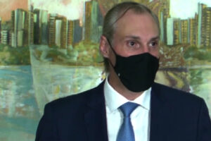 Novo decreto vai aumentar para 60% limite de público em qualquer estabelecimento