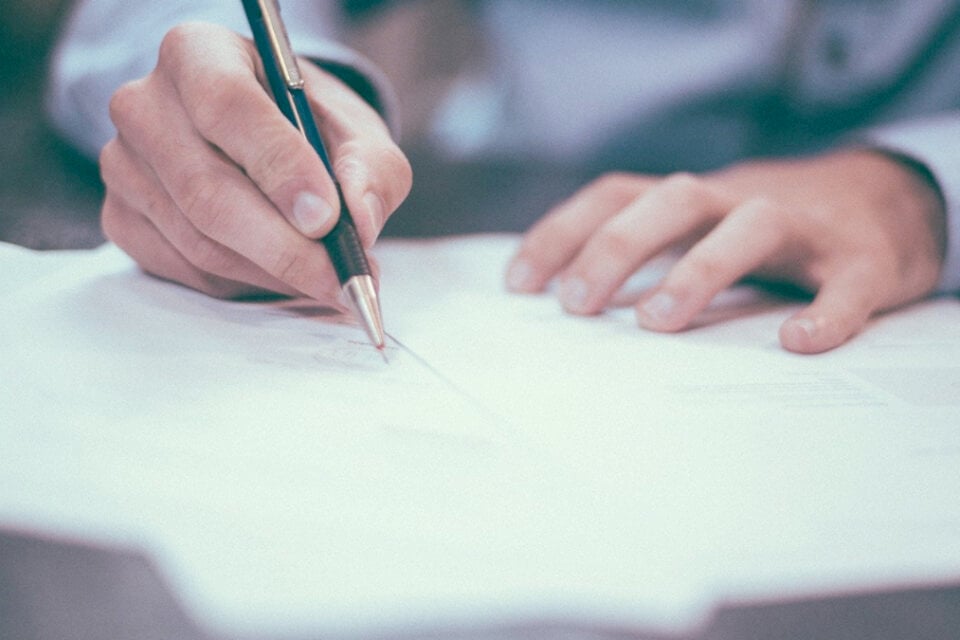 BRB lança edital de concurso com 300 vagas para escriturário no DF (Foto: Pixabay)