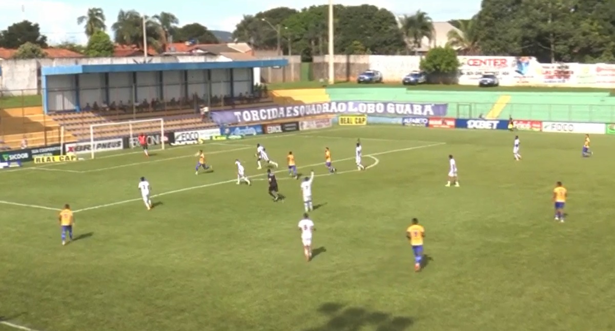 Jogo entre Iporá e Crac. Foto: Divulgação - Eleven Sports