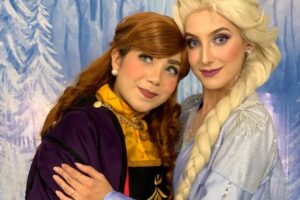 Programação do Shopping Cerrado apresenta teatrinho infantil inspirado em Frozen