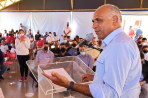 Rogério Cruz se reúne com sindicatos e anuncia plano para Educação no dia 4 (Foto: Prefeitura de Goiânia)