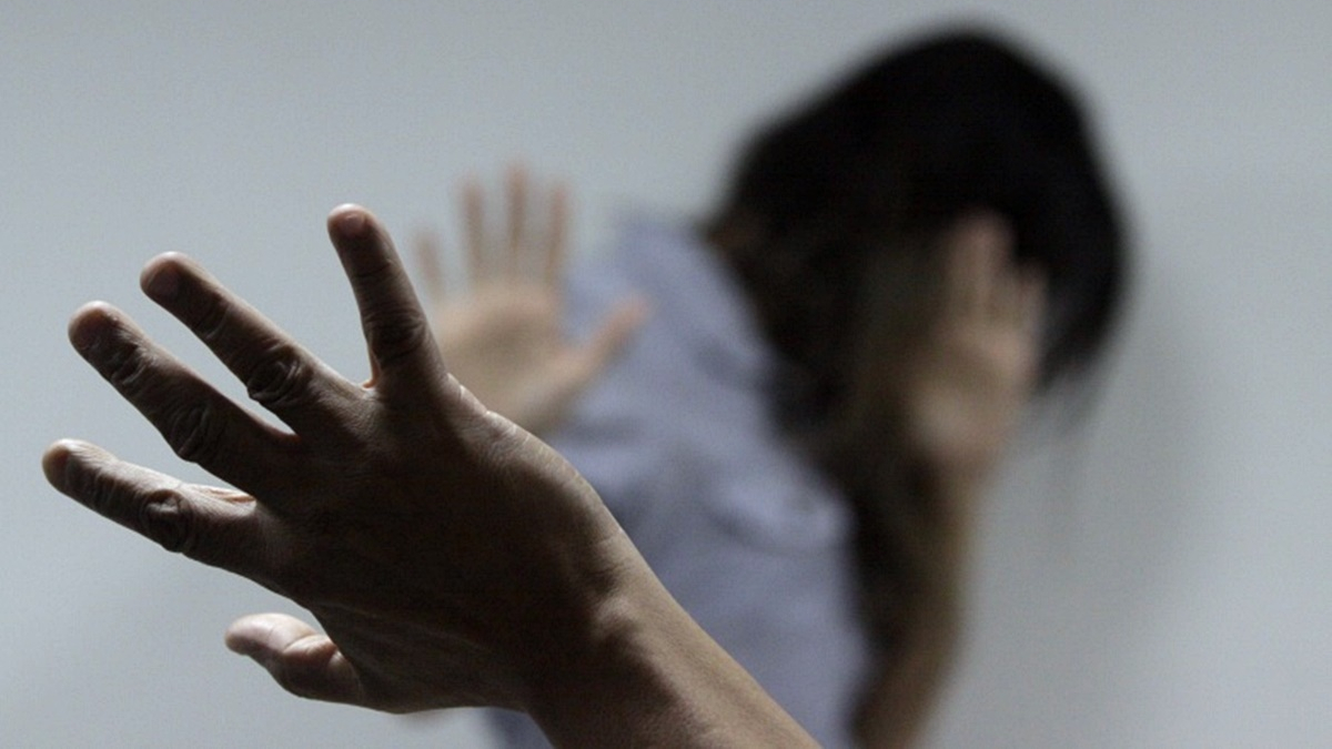 Um jovem de 19 anos está preso suspeito de queimar o rosto da própria esposa com cigarro, em Catalão, por ela não ter feito o jantar