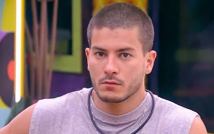 Brother terá o poder de imunizar uma pessoa antes da votação começar no domingo (19). Arthur Aguiar vence a Prova do Anjo no BBB 22
