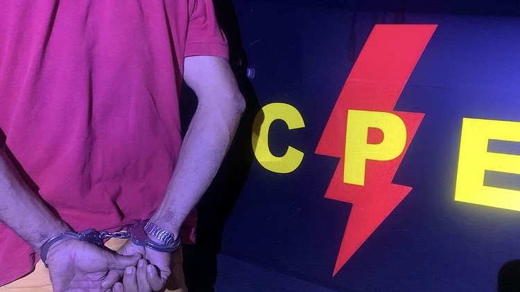 A Polícia Militar (PM) prendeu um homem suspeito de abusar sexualmente da própria neta, uma menina de apenas 11 anos de idade. A prisão do homem ocorreu na cidade de Rio Verde, no Sudoeste de Goiás, nesta segunda-feira (21).