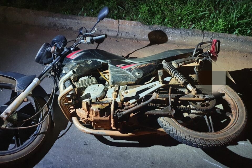 Homem morre após frear moto, cair e ser atropelado por veículo em Goiânia