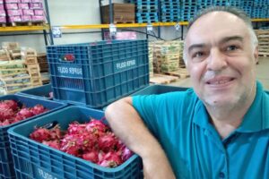 Excluídos do PT incluem eleitores de Bolsonaro e vice da Câmara que hoje produz pitaia