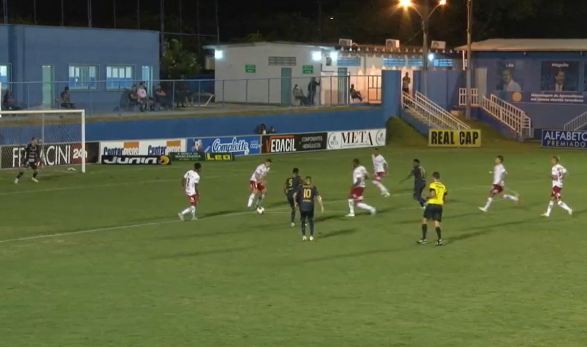 Jogo entre Vila Nova e Aparecidense