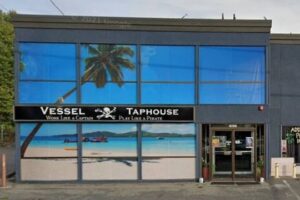 Empregados se demitem e bandas cancelam apresentações após bar promover 'shows para pegar coronavírus'