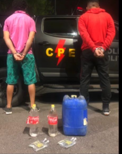 Indivíduos foram detidos na noite de sábado (5) (Foto: DIvulgação/CPE)