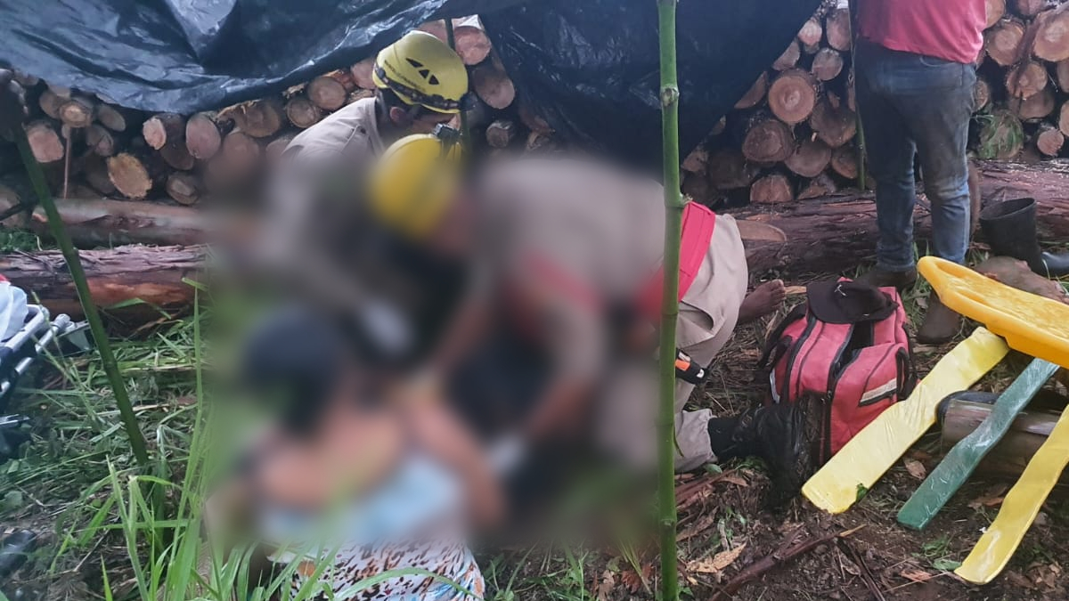 Vítima pode ter fraturado a pelve, pois passou a perder a sensibilidade das pernas depois do acidente de trabalho