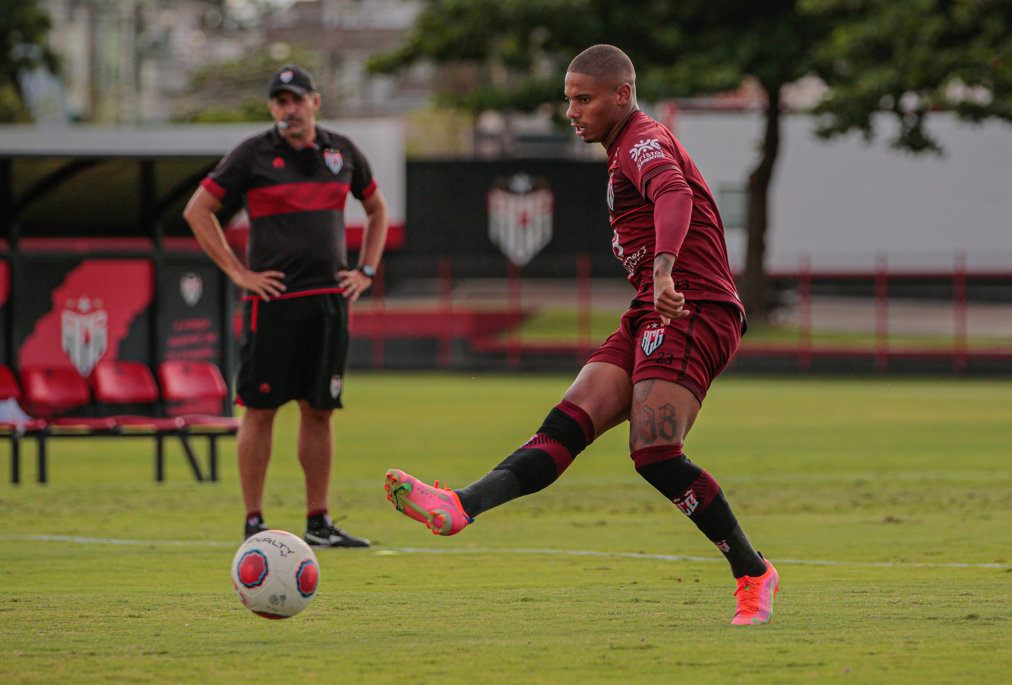 Rickson durante treinamento