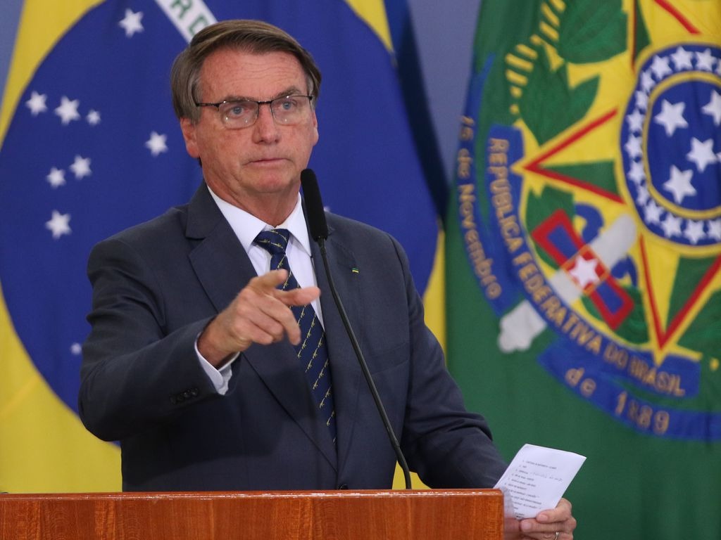 Bolsonaro anuncia que mais mil aprovados na PRF e PF serão convocados