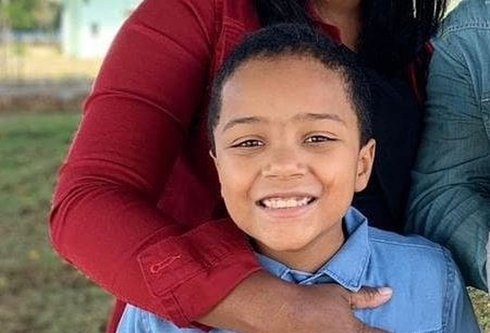 Davi Lucas de Miranda, menino que morreu após cair de toboágua em Caldas Novas, teve múltiplas fraturas e hemorragia grave. (Foto: reprodução)
