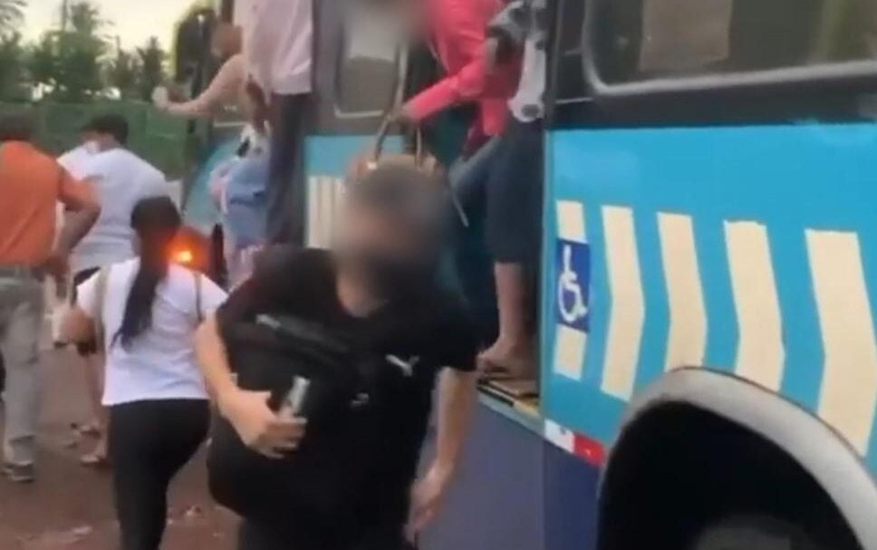 Passageiras ficam feridas em assaltado no Eixo Anhanguera em Goiânia